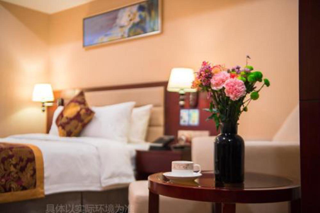Guangzhou Jin Wan Li Business Hotel Екстериор снимка