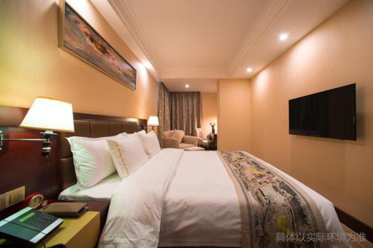 Guangzhou Jin Wan Li Business Hotel Екстериор снимка