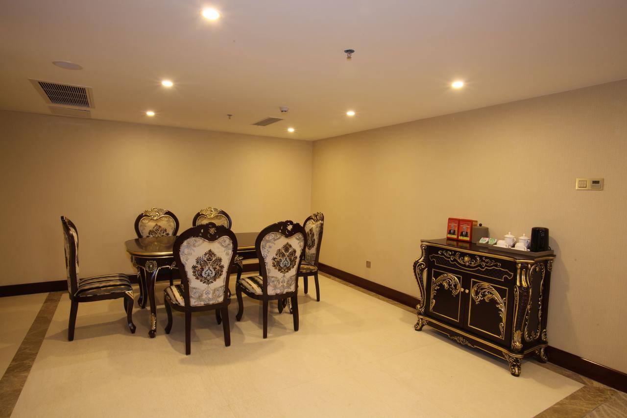 Guangzhou Jin Wan Li Business Hotel Екстериор снимка