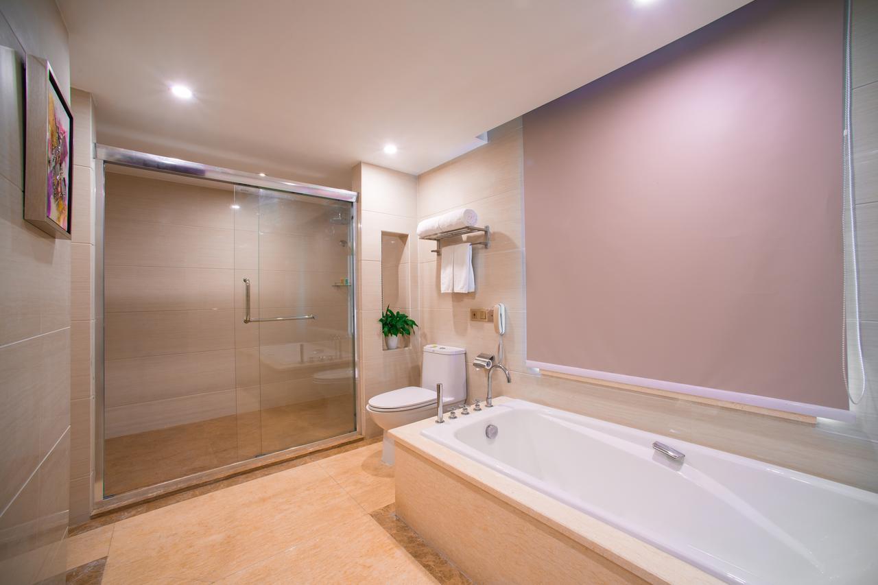 Guangzhou Jin Wan Li Business Hotel Екстериор снимка
