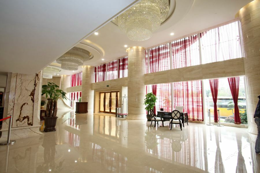 Guangzhou Jin Wan Li Business Hotel Екстериор снимка