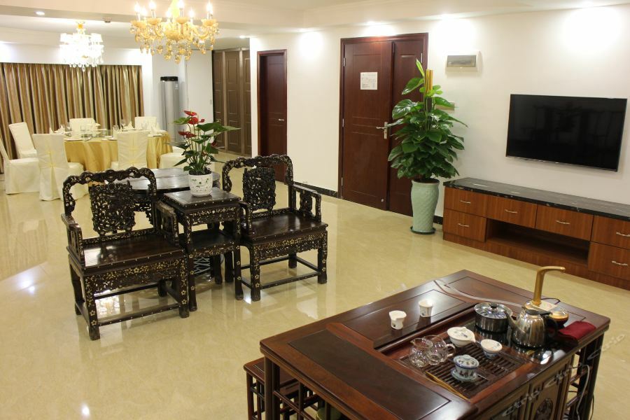 Guangzhou Jin Wan Li Business Hotel Екстериор снимка